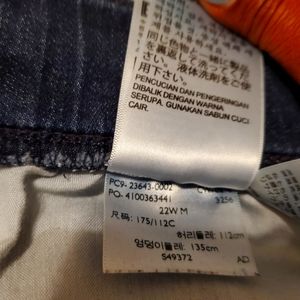 Women Levi's